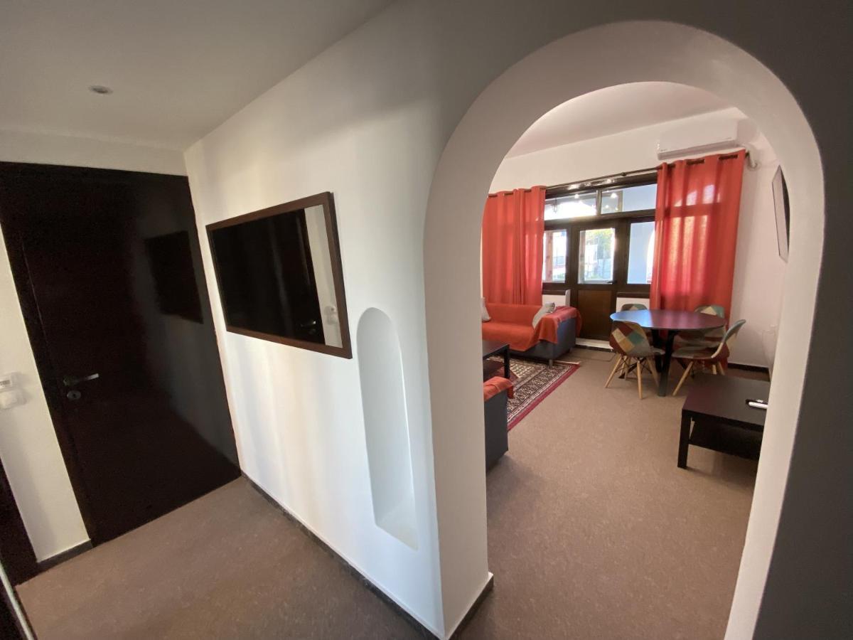 Classic 2 Bedroom Apartment Next To Metro - Marousi Athén Kültér fotó