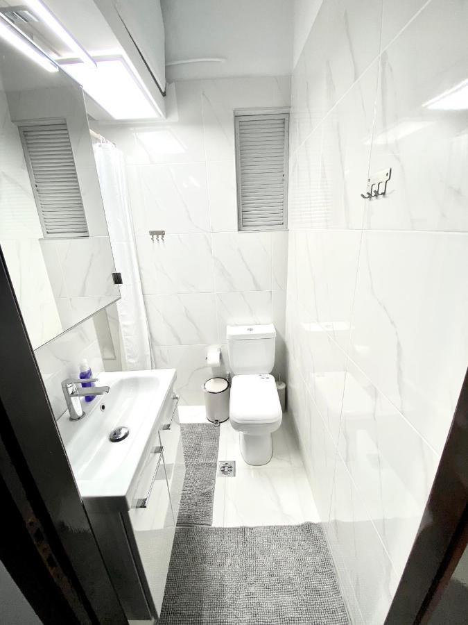 Classic 2 Bedroom Apartment Next To Metro - Marousi Athén Kültér fotó